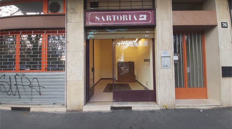Commercial Premises / Showrooms for rent in Milano