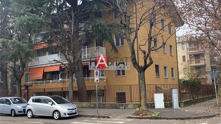 3+ bedroom apartment for sale in Cesano Boscone