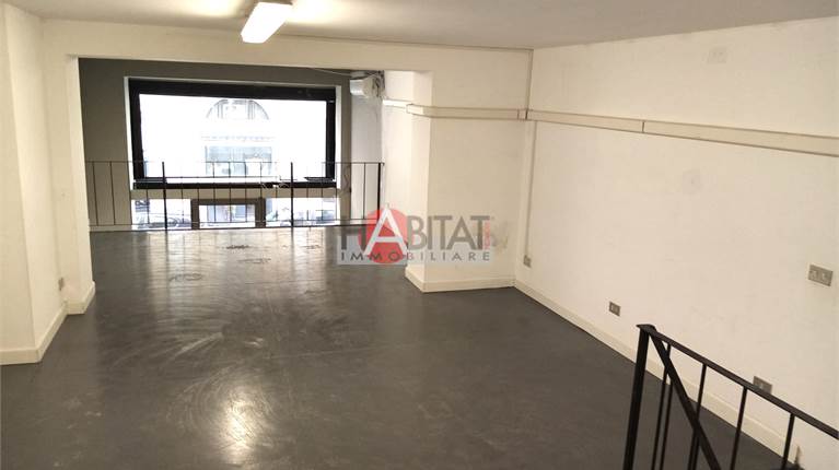 Commercial Premises / Showrooms for rent in Milano