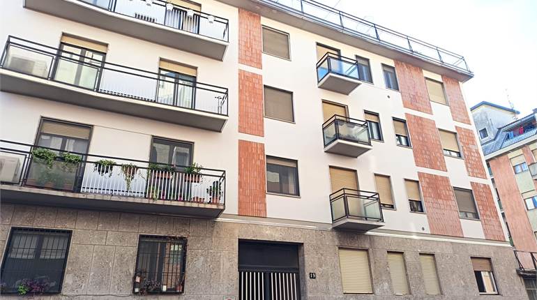 Ad.ze MM Bande Nere/Primaticcio – Bilocale arredato con balcone