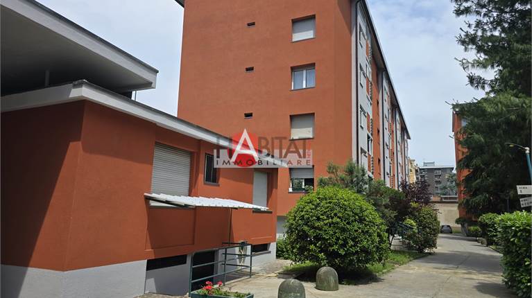 Via Giambellino, trilocale